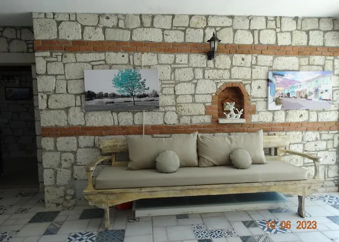 Hotel Surya Butik 2*