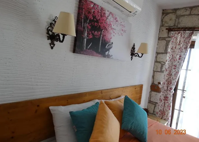 Surya Butik Alaçatı