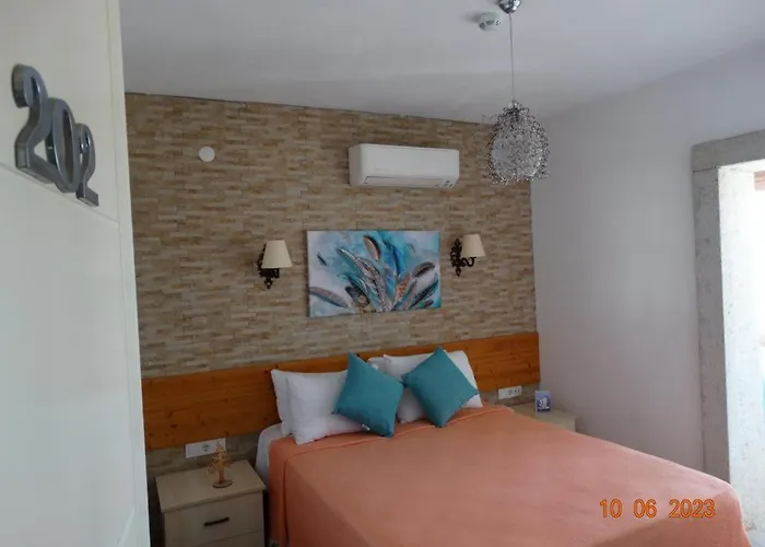 Surya Butik 2* Alaçatı