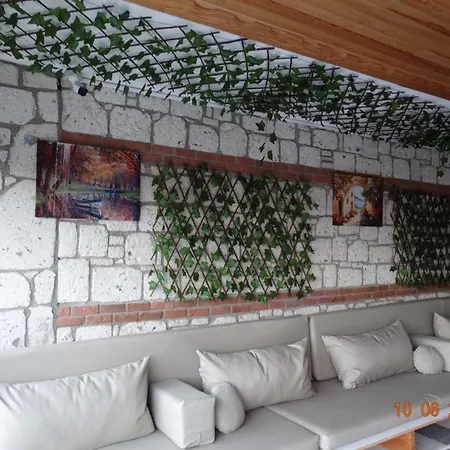 Surya Butik Hotel 2*