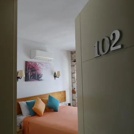 Surya Butik 2* Alacati