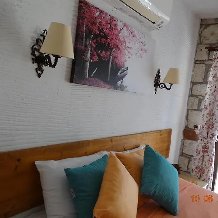 Surya Butik Alaçatı